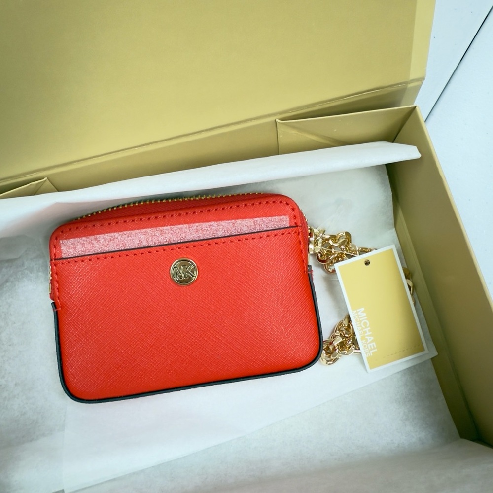 ***SOLD*** Michael Kors Jet Set Travel Small Leather Top Zip Coin Pouch With ID